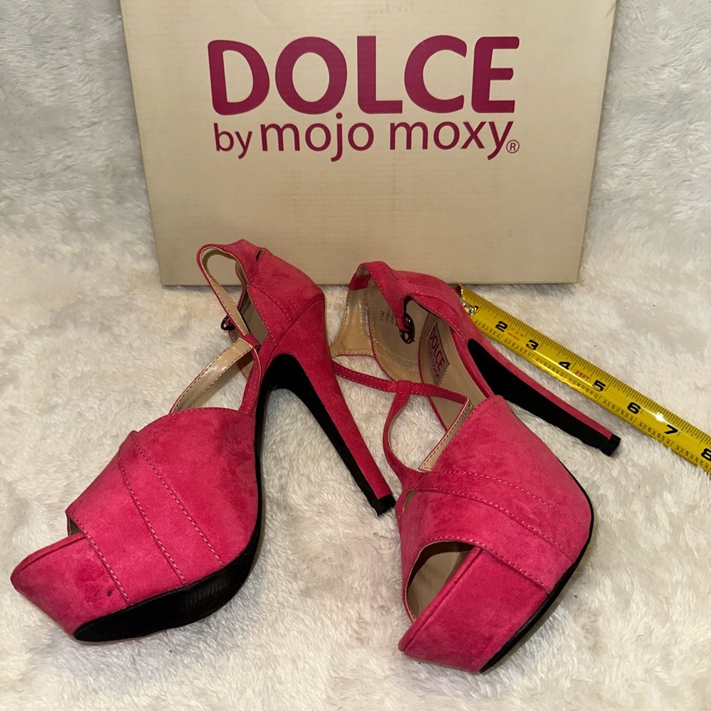 Mojo Moxy Fuchsia Women's Heels